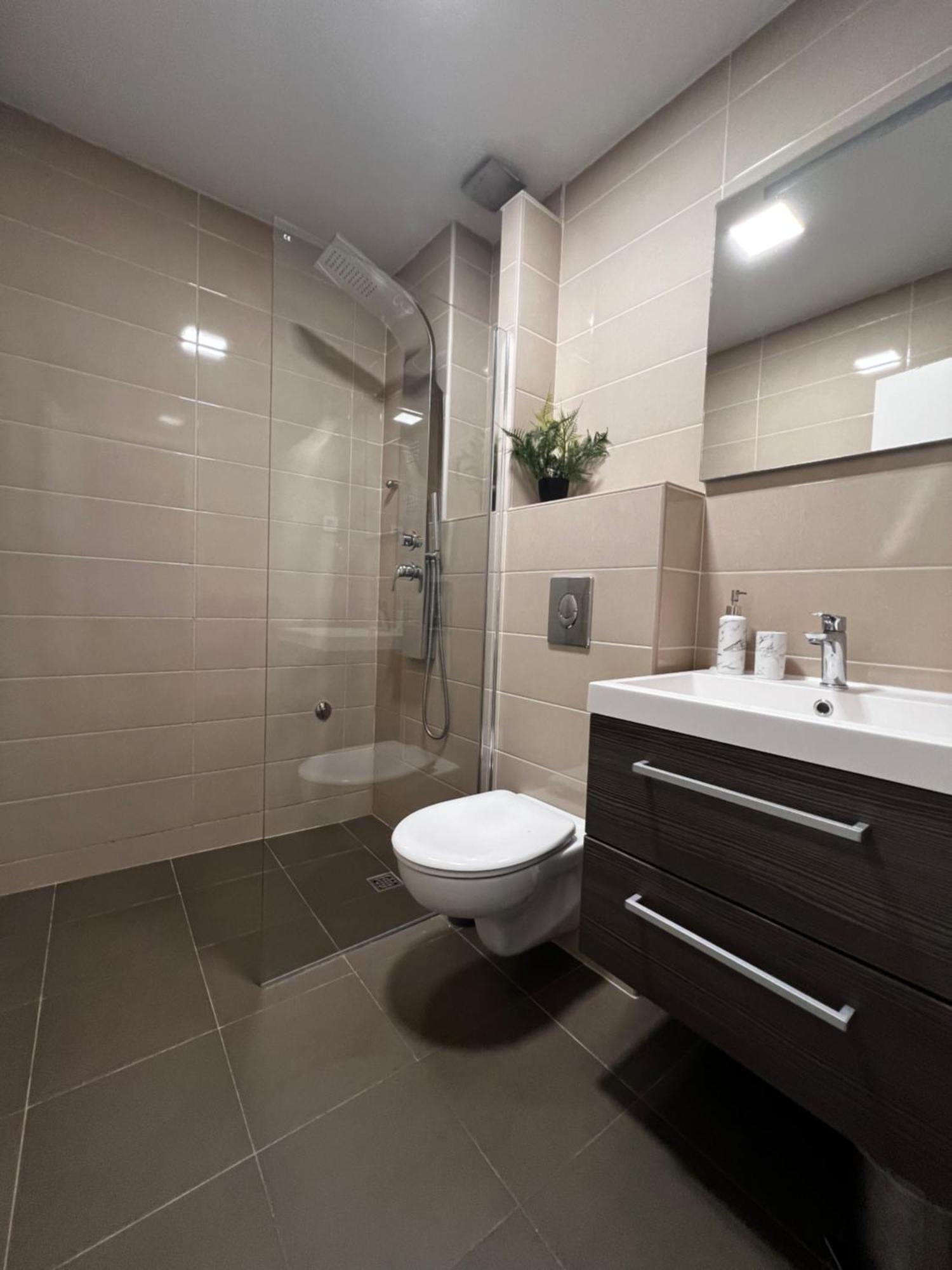 Apartmani Cvitanovic Baška Voda Dış mekan fotoğraf