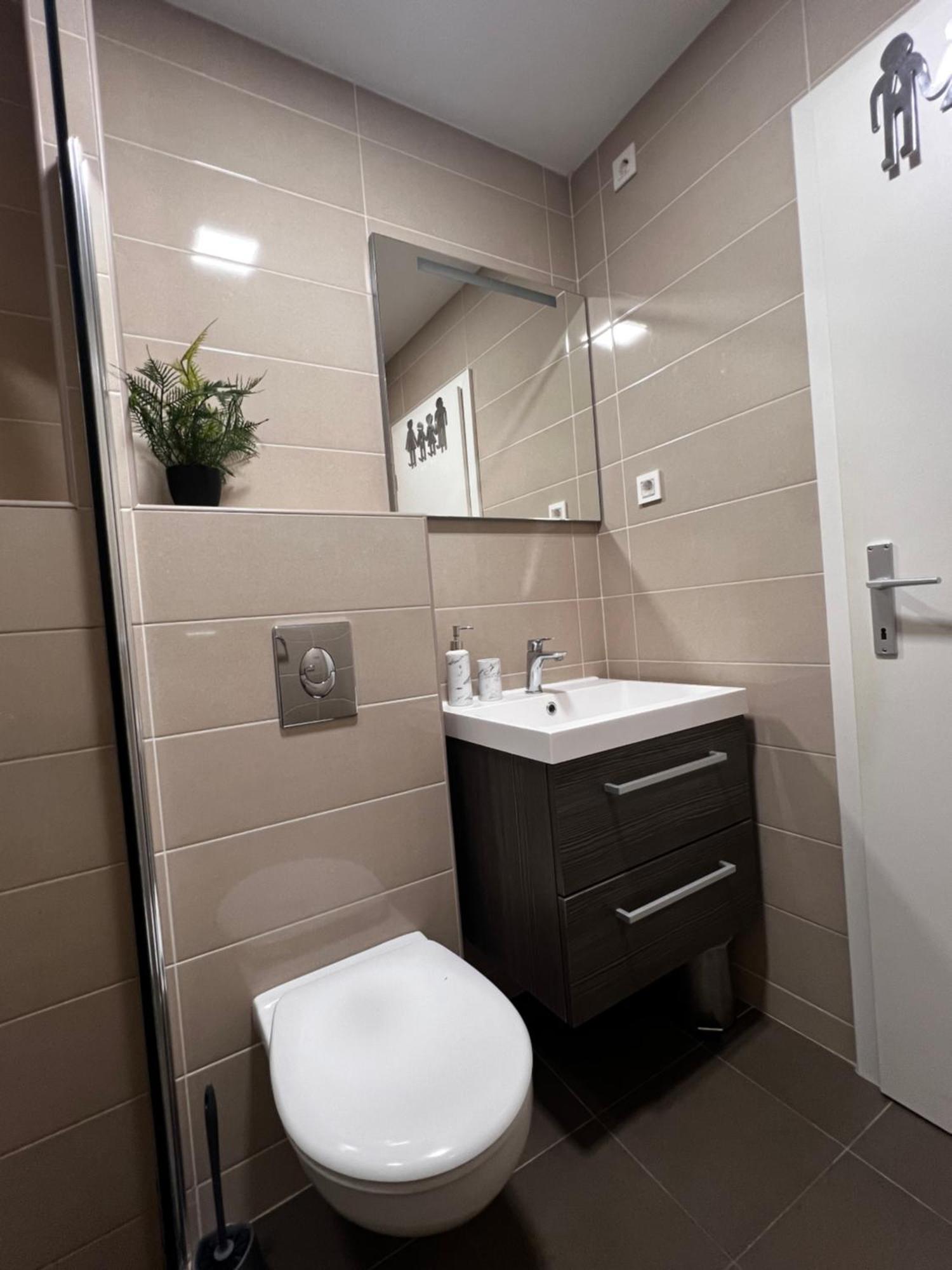 Apartmani Cvitanovic Baška Voda Dış mekan fotoğraf